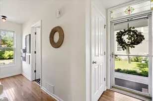 1501 Amos Bennett St, Grayslake, IL 60030 - Photo 15