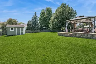 3661 Chadwick Ln, Lake in the Hills, IL 60156 - Photo 21