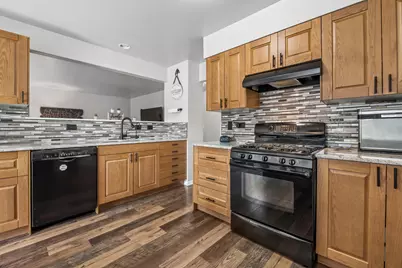 3661 Chadwick Lane, Lake in the Hills, IL 60156 - Photo 7