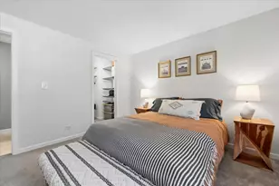 725 W Waveland Ave, Chicago, IL 60613 - Photo 19