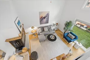 725 W Waveland Ave, Chicago, IL 60613 - Photo 11