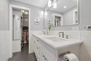 725 W Waveland Ave, Chicago, IL 60613 - Photo 25