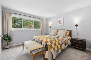 725 W Waveland Ave, Chicago, IL 60613 - Photo 23