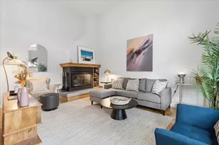 725 W Waveland Ave, Chicago, IL 60613 - Photo 7