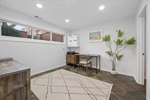725 W Waveland Ave, Chicago, IL 60613 - Photo 27
