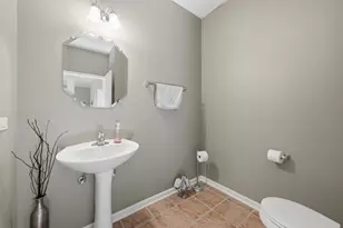 321 Claridge Cir, Bolingbrook, IL 60440 - Photo 7