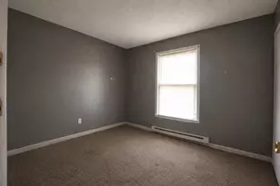 720 Grant Ave, Dixon, IL 61021 - Photo 5