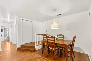 9155 Sutton Ct, Orland Park, IL 60462 - Photo 3