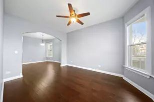 7931 S East End Ave, Chicago, IL 60617 - Photo 5