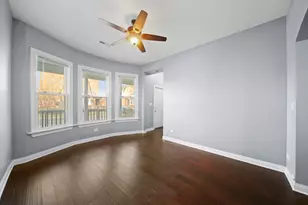 7931 S East End Ave, Chicago, IL 60617 - Photo 3