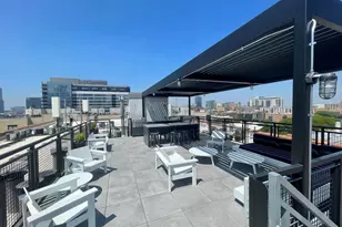 525 N Halsted St, Chicago, IL 60642 - Photo 15
