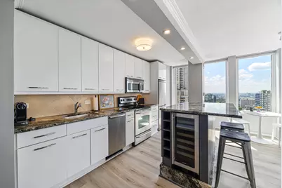 100 E Walton Street #33H, Chicago, IL 60611 - Photo 9