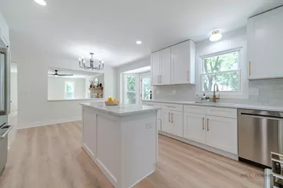 408 W Foxdale Lane, Arlington Heights, IL 60004 - Photo 13