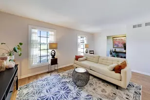 24143 W 103rd St, Naperville, IL 60564 - Photo 3
