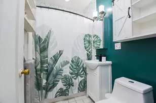 1730 W Foster Ave, Chicago, IL 60640 - Photo 21