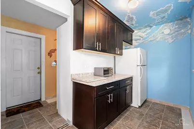 133 E Berkley Lane, Hoffman Estates, IL 60169 - Photo 17