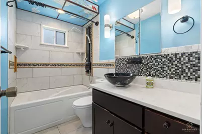 133 E Berkley Lane, Hoffman Estates, IL 60169 - Photo 21