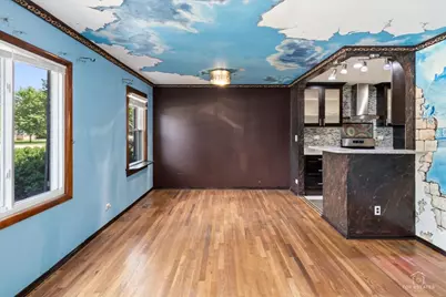 133 E Berkley Lane, Hoffman Estates, IL 60169 - Photo 7