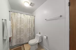 1613 Groton Ct, Wheaton, IL 60189 - Photo 11