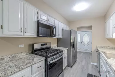 17108 Evans Drive, South Holland, IL 60473 - Photo 13