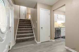 17108 Evans Dr, South Holland, IL 60473 - Photo 5