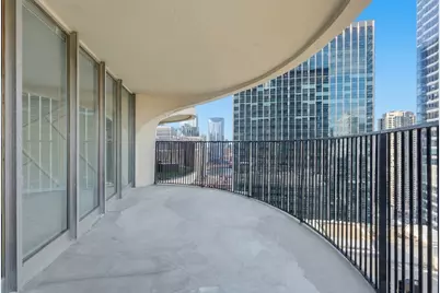 300 N State Street #3405, Chicago, IL 60654 - Photo 23