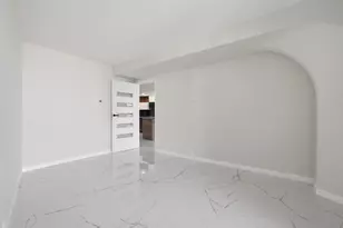 300 N State St, Chicago, IL 60654 - Photo 19