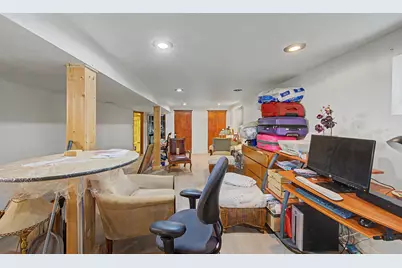 4332 N Kimball Avenue, Chicago, IL 60618 - Photo 17