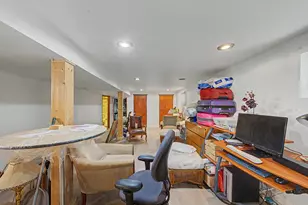 4332 N Kimball Ave, Chicago, IL 60618 - Photo 17
