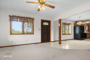 2676 Fairview Dr, Malta, IL 60150 - Photo 7