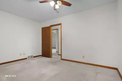 2676 Fairview Drive, Malta, IL 60150 - Photo 13