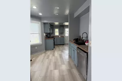 9138 National Avenue, Morton Grove, IL 60053 - Photo 5