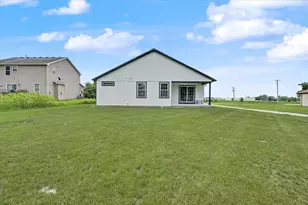 311 E Meuser Dr, Paxton, IL 60957 - Photo 25