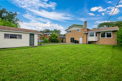 7745 Beckwith Road, Morton Grove, IL 60053 - Photo 41