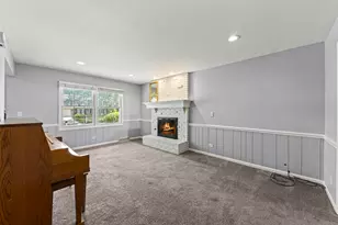 223 Winslow Ct, Naperville, IL 60565 - Photo 11