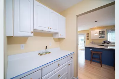 5421 Regents Park Road, Rockford, IL 61107 - Photo 9