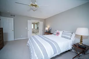 5421 Regents Park Rd, Rockford, IL 61107 - Photo 15