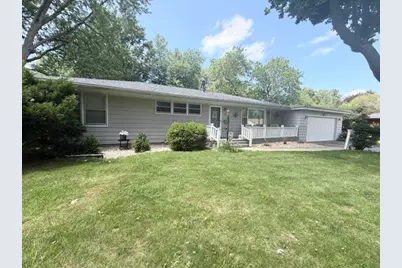 1100 Meadowview Drive, Mendota, IL 61342 - Photo 1
