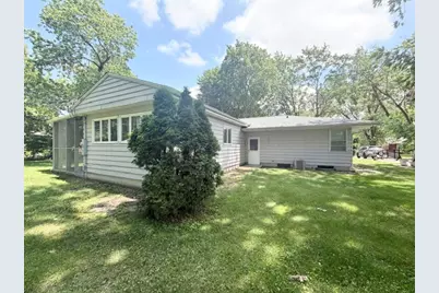 1100 Meadowview Drive, Mendota, IL 61342 - Photo 23