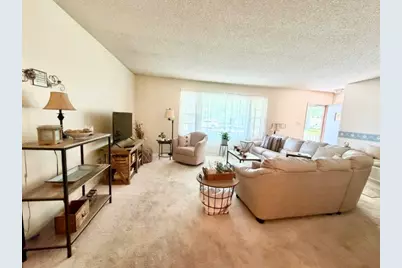 1100 Meadowview Drive, Mendota, IL 61342 - Photo 3