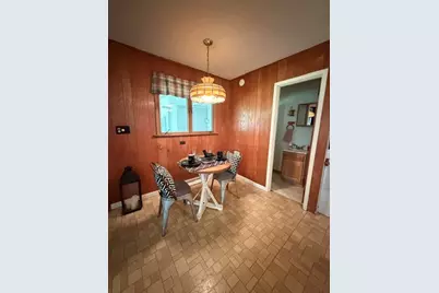 1100 Meadowview Drive, Mendota, IL 61342 - Photo 11