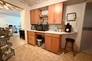 1100 Meadowview Dr, Mendota, IL 61342 - Photo 9