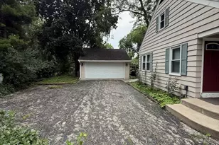 47 W Algonquin Rd, Des Plaines, IL 60016 - Photo 57