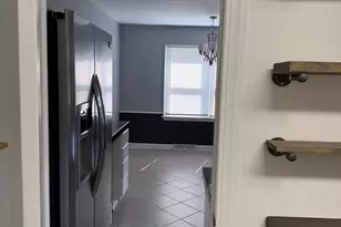 47 W Algonquin Rd, Des Plaines, IL 60016 - Photo 19