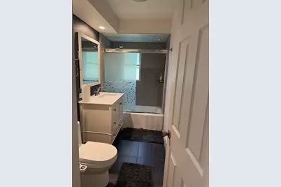 47 W Algonquin Road, Des Plaines, IL 60016 - Photo 17