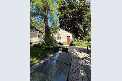 47 W Algonquin Road, Des Plaines, IL 60016 - Photo 27