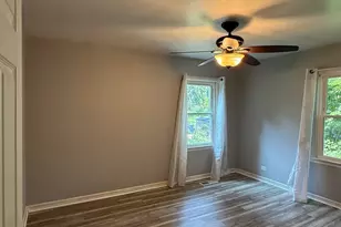 47 W Algonquin Rd, Des Plaines, IL 60016 - Photo 25