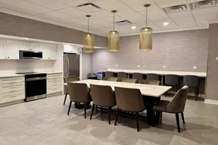 5100 N Marine Dr, Chicago, IL 60640 - Photo 21