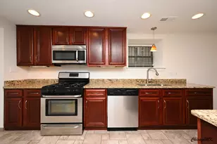 18 W Chestnut St, Chicago, IL 60610 - Photo 11