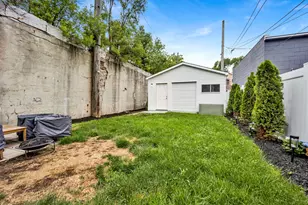 437 W 44th Pl, Chicago, IL 60609 - Photo 25